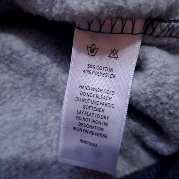 Paraphrase | Sequin Heart Wine Glass Sweater - Gray and Red - Picture 7 of 9